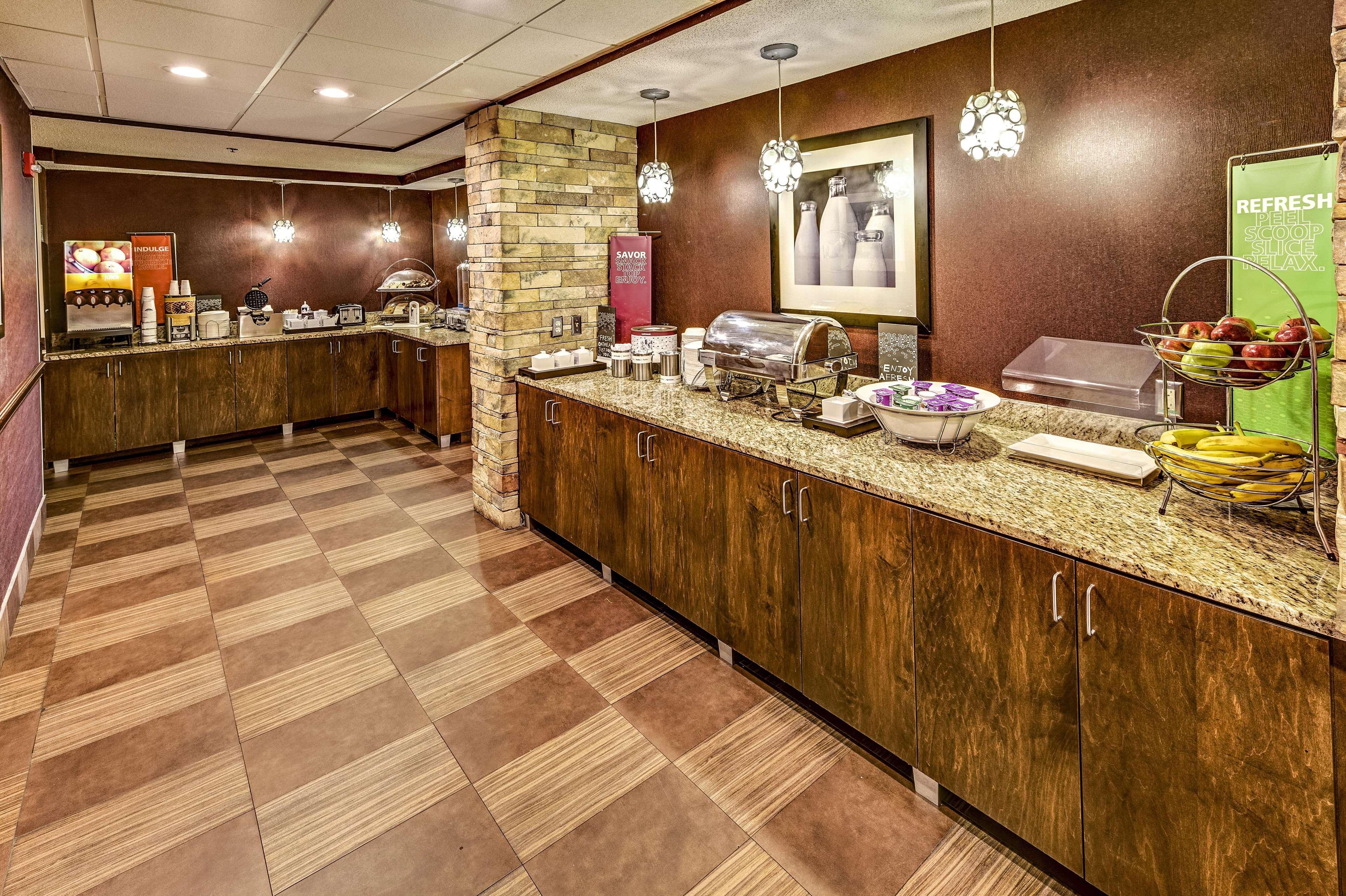 Hampton Inn Columbus I-70E/Hamilton Road Εξωτερικό φωτογραφία