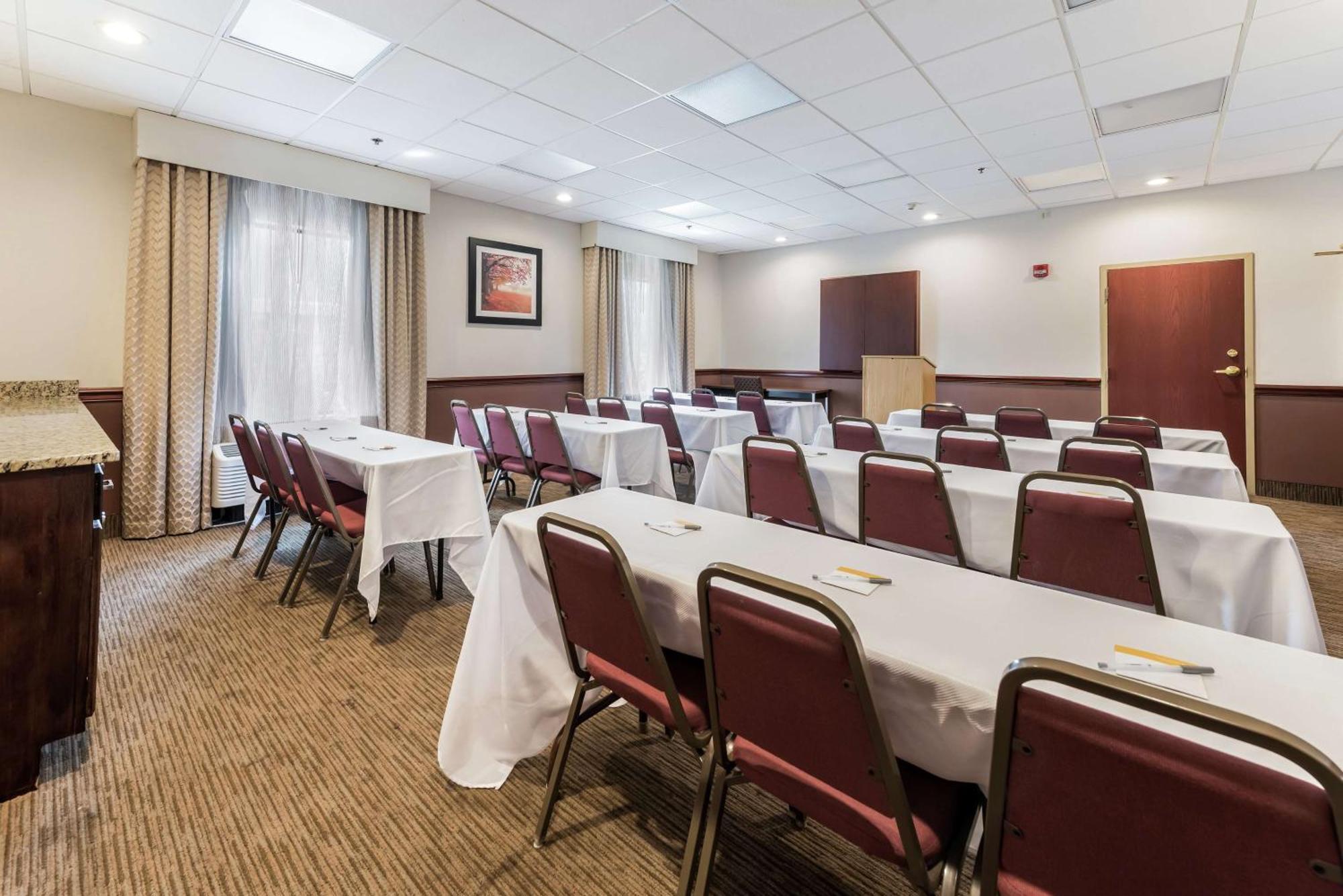 Hampton Inn Columbus I-70E/Hamilton Road Εξωτερικό φωτογραφία